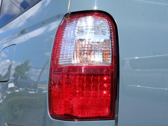 Toyota HILUX SURF 1996-01 8832-12