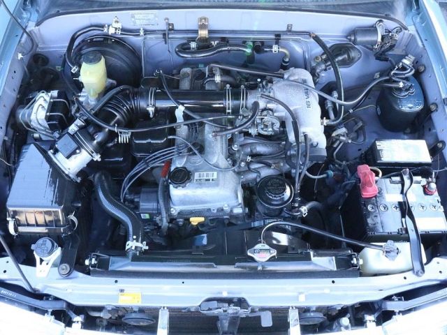 Toyota HILUX SURF 1996-01 8832-9