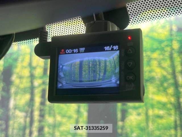 Nissan NOTE 2015-10 328102-6