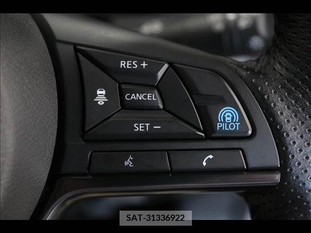Nissan LEAF 2023-02 321009-3