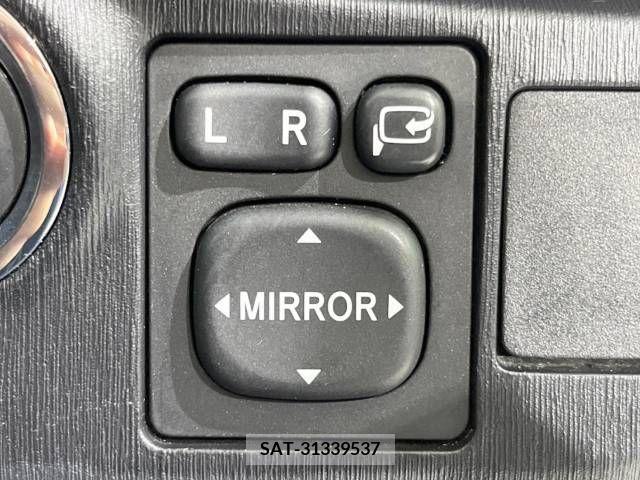 Toyota VITZ 2012-01 336309-7