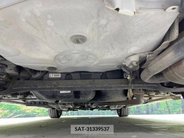 Toyota VITZ 2012-01 336309-19