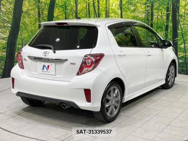 Toyota VITZ 2012-01 336309-17