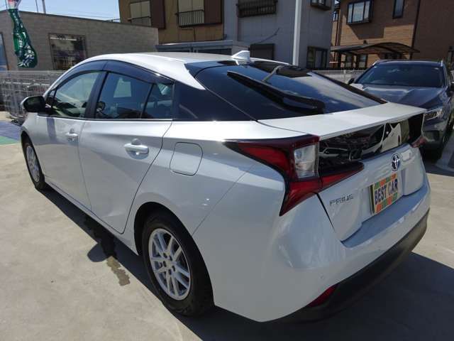 Toyota PRIUS 2022-07 12529-2
