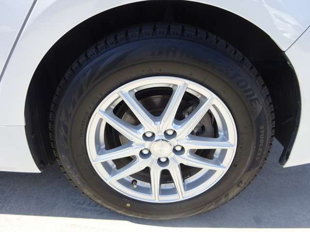 Toyota PRIUS 2022-07 12529-12