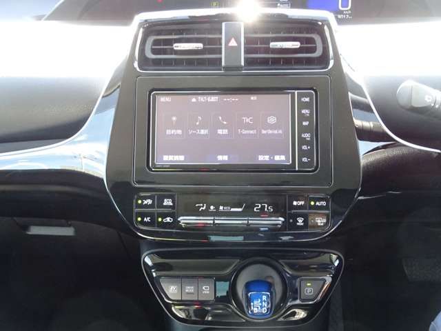 Toyota PRIUS 2022-07 12529-15
