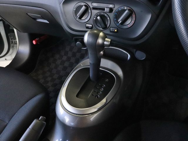 Nissan JUKE 2013-09 23360-11
