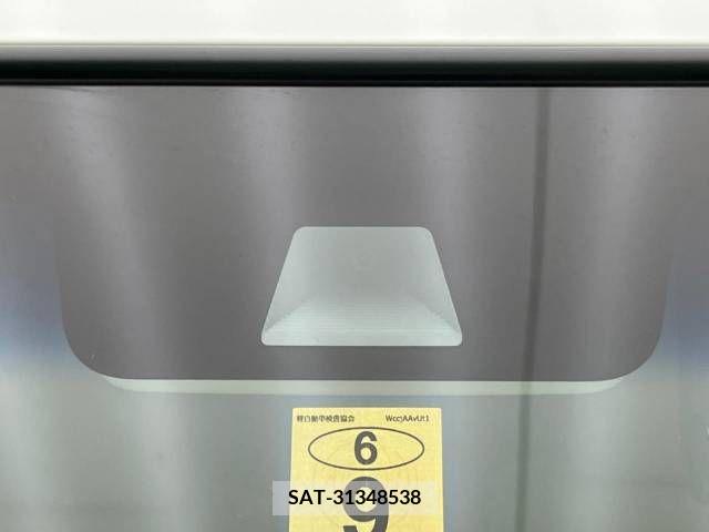 Honda N BOX 2019-09 278596-2