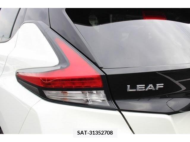 Nissan LEAF 2017-11 385953-5