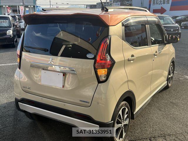 Mitsubishi EK X 2019-12 359535-4