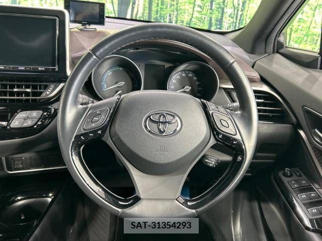Toyota C-HR 2017-05 264173-11