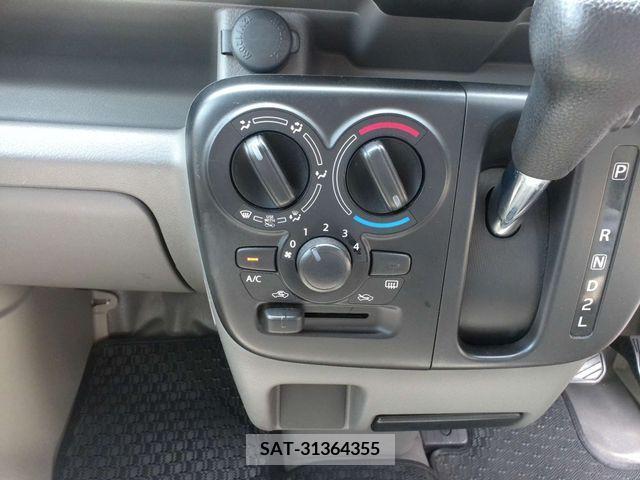Suzuki EVERY 2020-01 238559-5