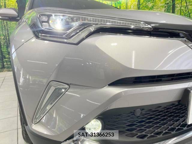Toyota C-HR 2018-05 323030-12