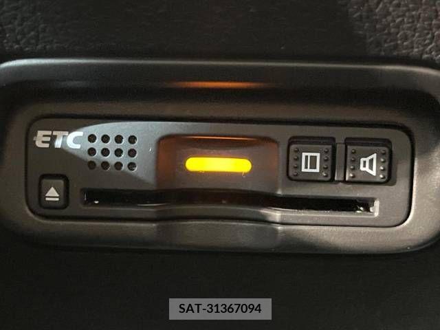 Honda VEZEL 2018-02 370051-7