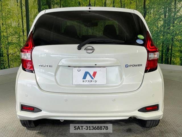 Nissan NOTE 2018-08 381886-15