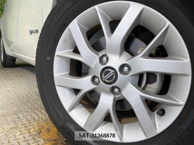 Nissan NOTE 2018-08 381886-13