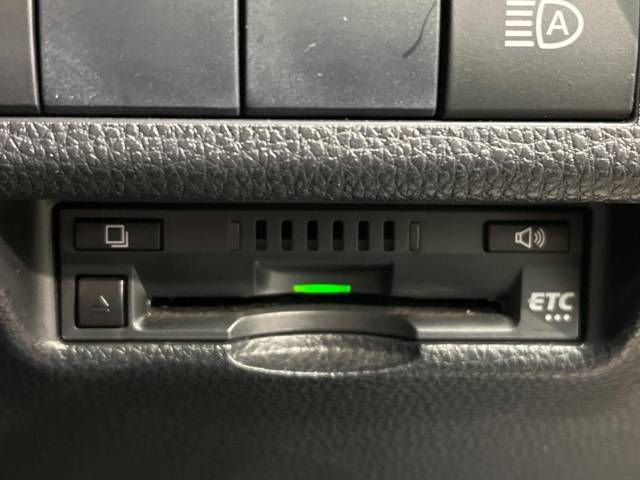 Toyota RAV4 2019-05 11857-7