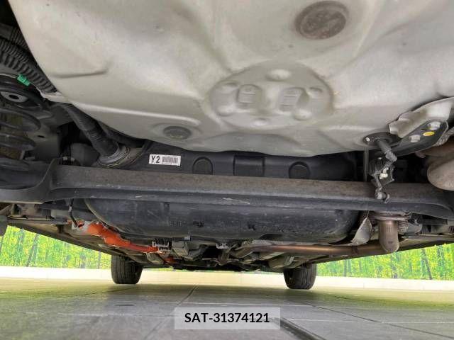 Toyota AQUA 2018-02 215969-18