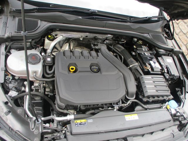 VolksWagen GOLF VARIANT 2021-07 9414-9