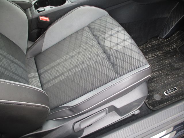 VolksWagen GOLF VARIANT 2021-07 9414-15