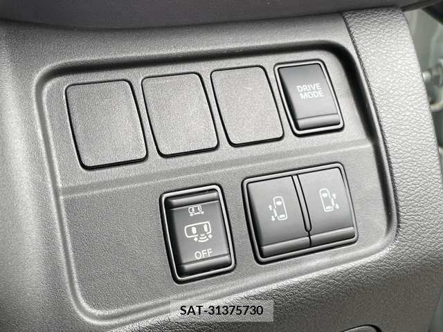 Nissan SERENA 2022-11 335616-14