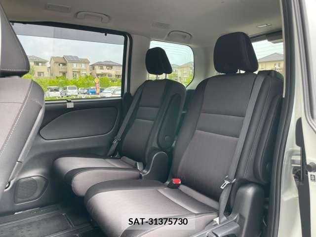 Nissan SERENA 2022-11 335616-18
