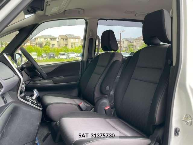 Nissan SERENA 2022-11 335616-17