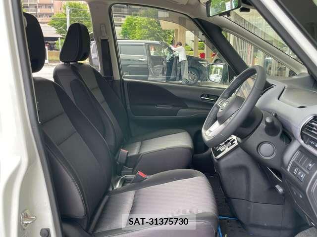 Nissan SERENA 2022-11 335616-16