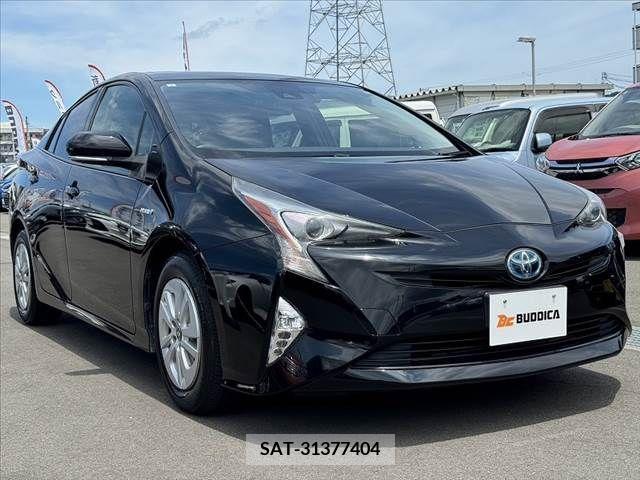 Toyota PRIUS 2017-02 342671-8