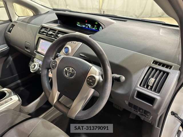 Toyota PRIUS ALPHA 2013-09 282443-12