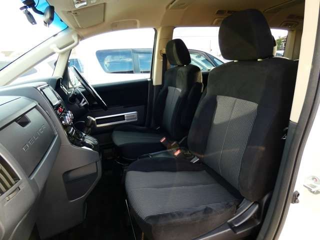 Mitsubishi DELICA D5 2012-01 15890-23