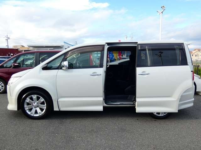 Mitsubishi DELICA D5 2012-01 15890-7