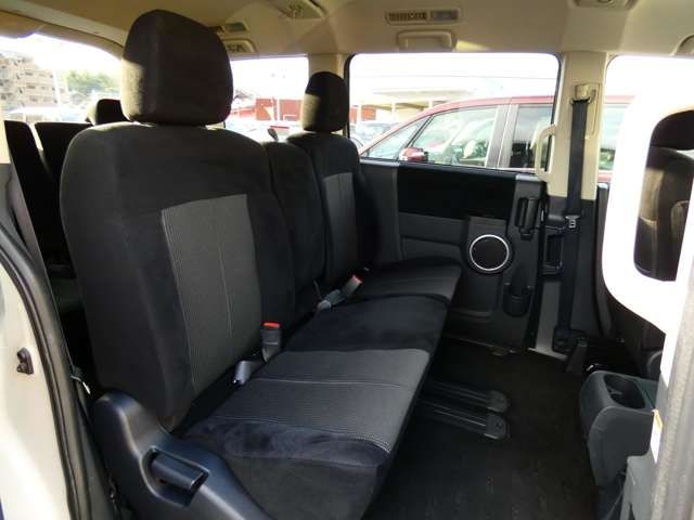Mitsubishi DELICA D5 2012-01 15890-26