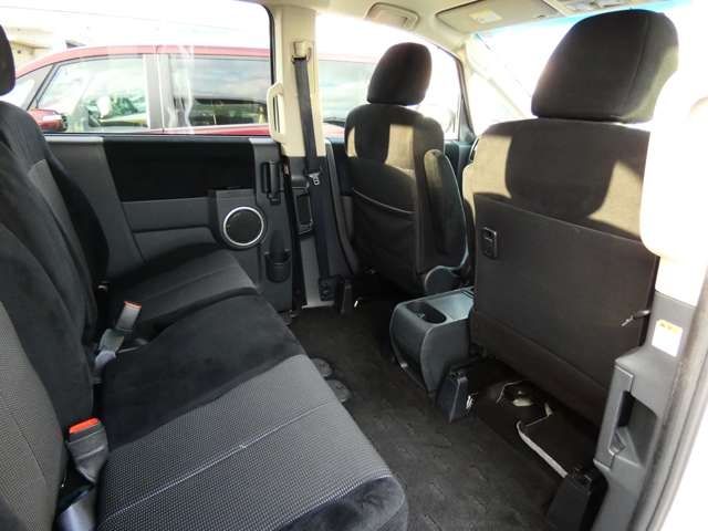 Mitsubishi DELICA D5 2012-01 15890-25