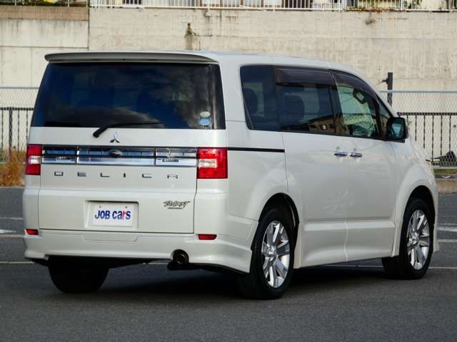 Mitsubishi DELICA D5 2012-01 15890-3