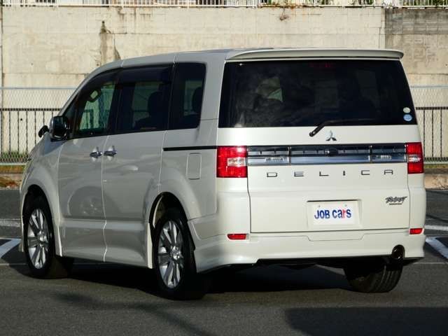 Mitsubishi DELICA D5 2012-01 15890-2