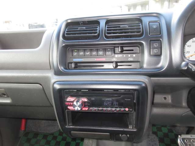 Suzuki JIMNY 1999-01 183278-19