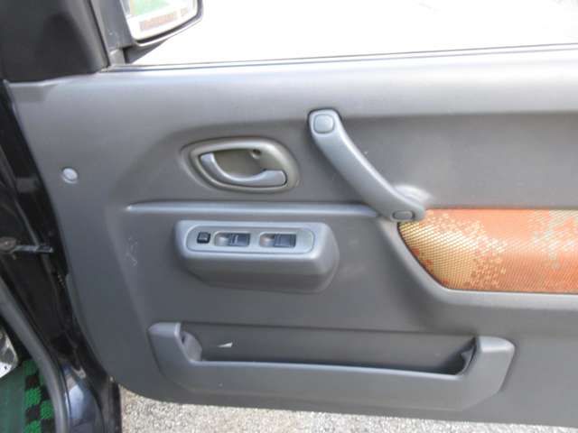 Suzuki JIMNY 1999-01 183278-15