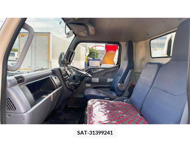 Mitsubishi CANTER 2009-06 247495-12