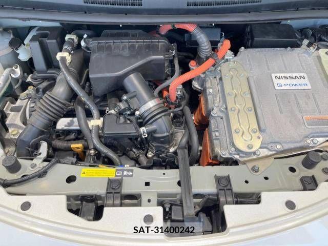 Nissan NOTE 2017-01 377932-18
