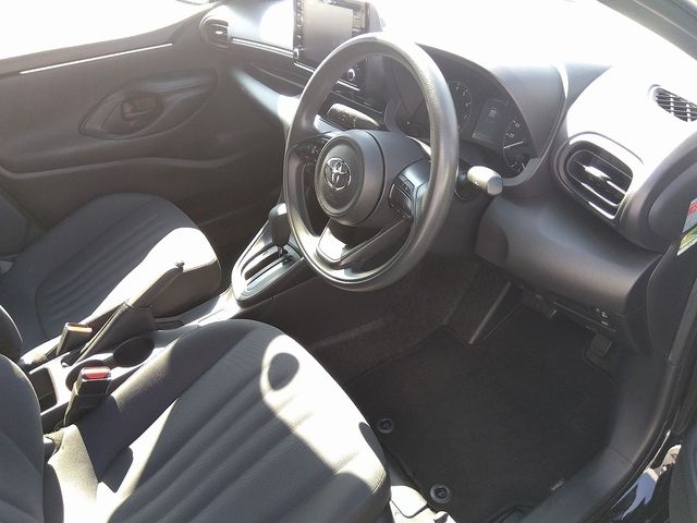 Toyota YARIS 2021-03 19276-16