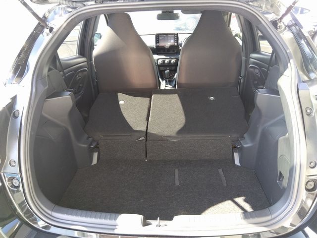 Toyota YARIS 2021-03 19276-20