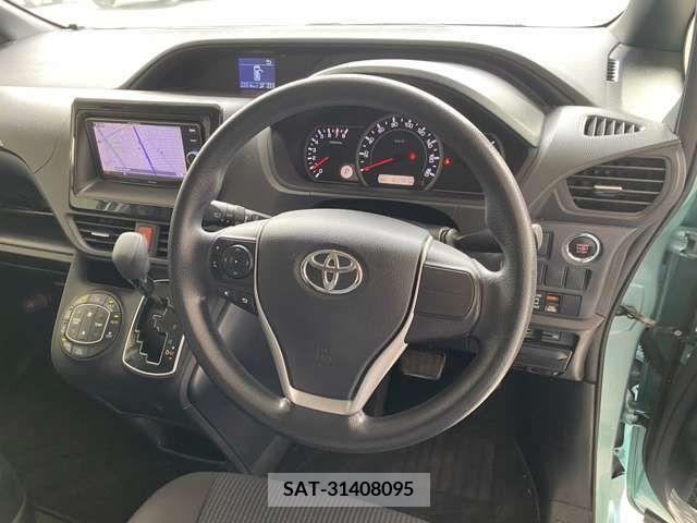 Toyota NOAH 2014-02 321391-10