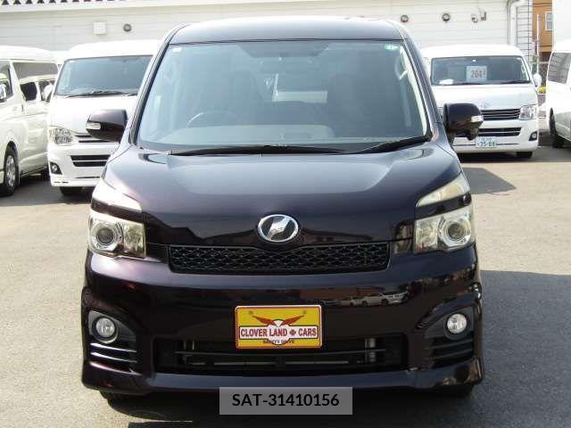 Toyota VOXY 2011-06 289359-4