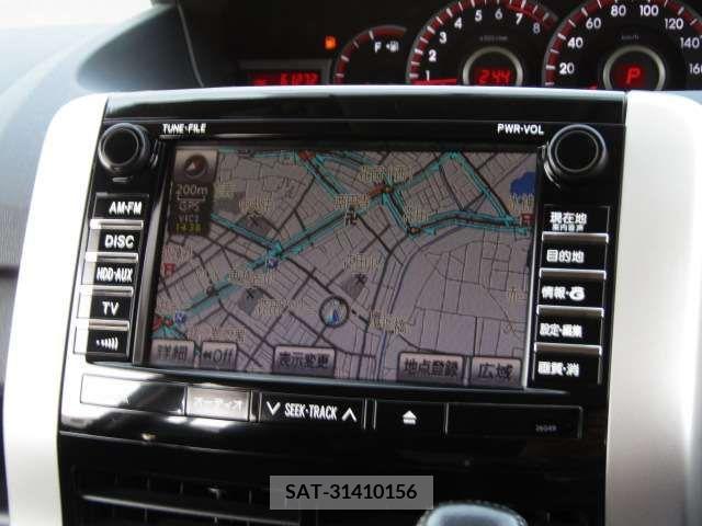 Toyota VOXY 2011-06 289359-8