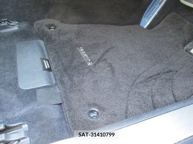 Lexus LS 2018-01 201859-16