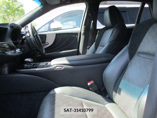 Lexus LS 2018-01 201859-5