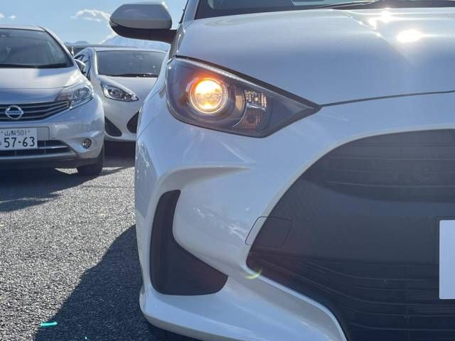 Toyota YARIS 2021-11 186239-12