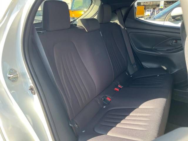 Toyota YARIS 2021-11 186239-9