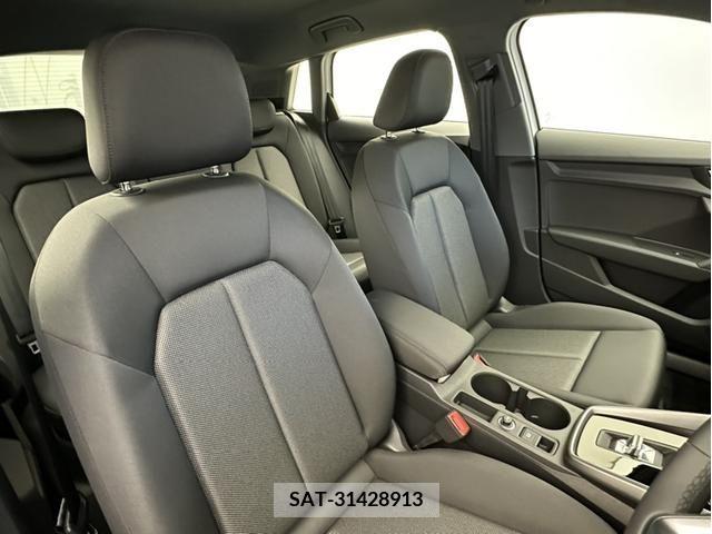 Audi A3 2023-08 395736-13